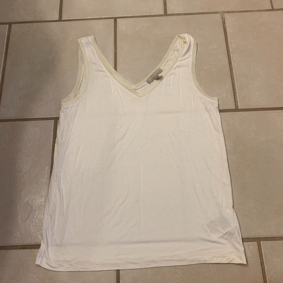 Banana Republic White Top - Picture 1 of 2
